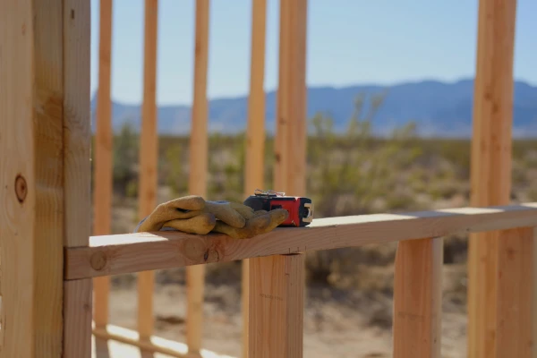 Como Construir uma Casa Off-Grid com Baixo Impacto Ambiental